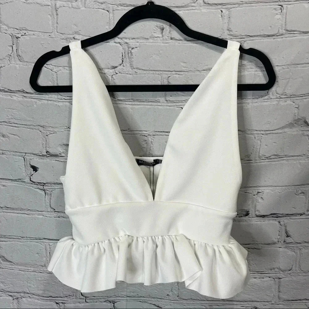 NWT Nasty Gal White Deep Down Plunging Crop Top SIZE 10 - Picture 2 of 10
